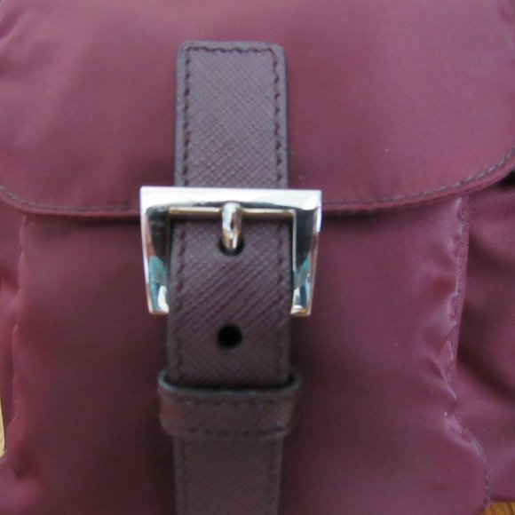 Prada Re-Nylon Medium Backpack with Pouch Burgundy Very Good Condition - Picture 9 of 14